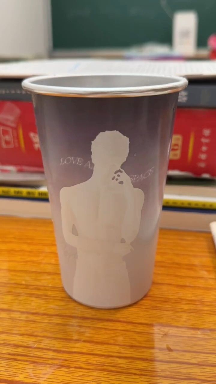 Temperature-sensitive color-changing application - Love and Deep Space temperature-sensitive color-changing mug