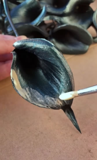 Liquid Crystal Ink Color-Changing Application –The process of creating a thermochromic dress for NYFW
